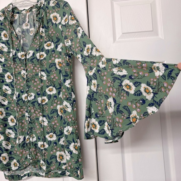 Free People Green Floral Print Gauzy BoHo Top Size XS - Picture 4 of 6